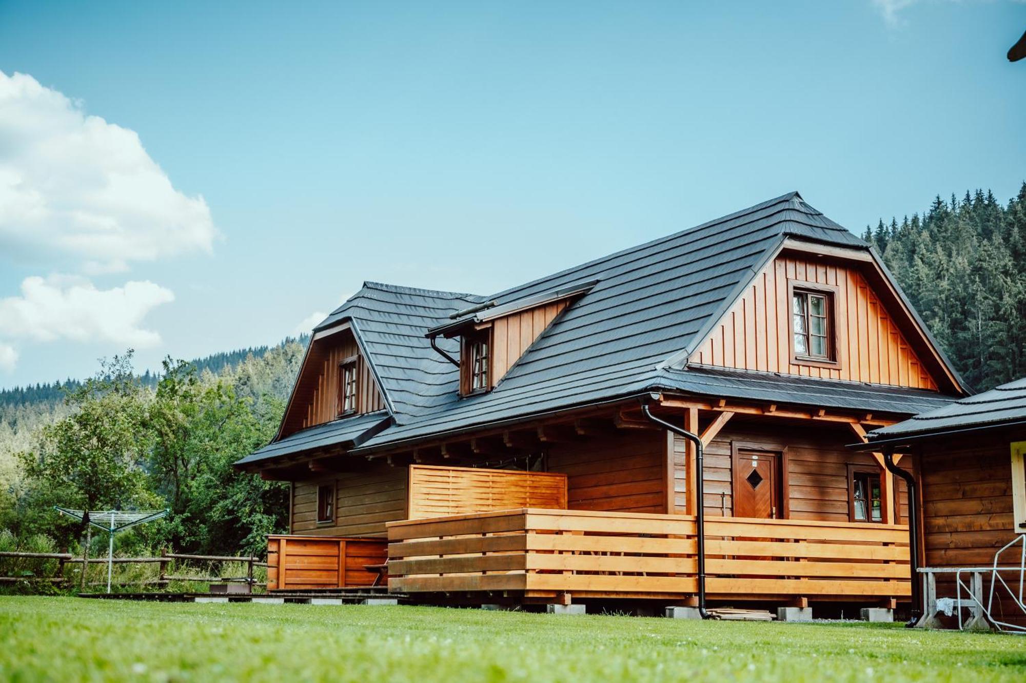 Valassky Dvur Velké Karlovice Exteriör bild
