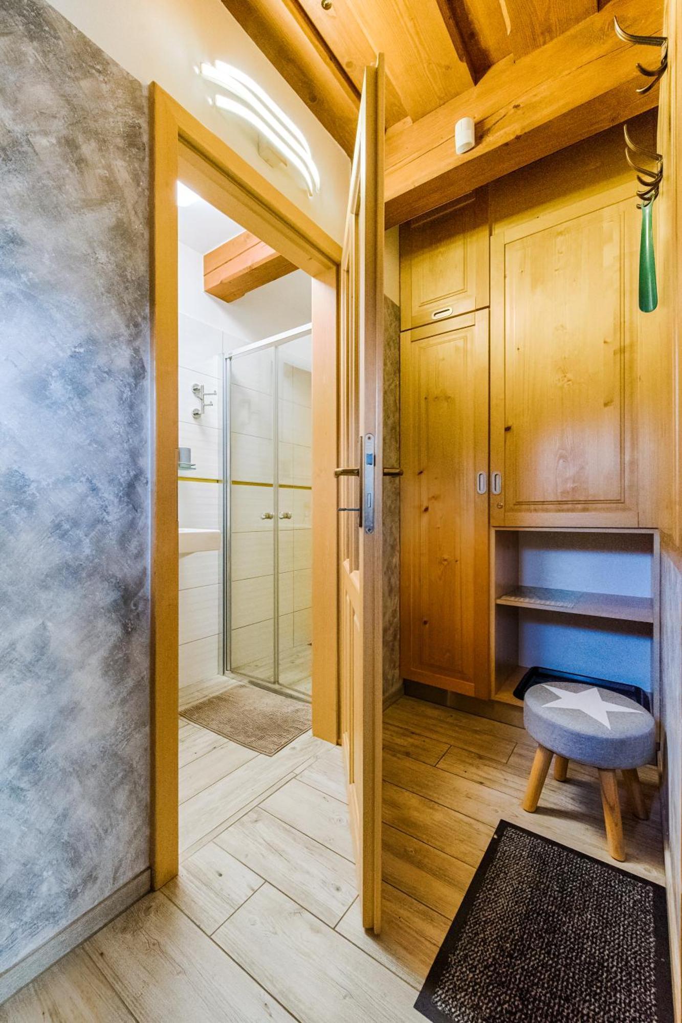 Valassky Dvur Velké Karlovice Exteriör bild