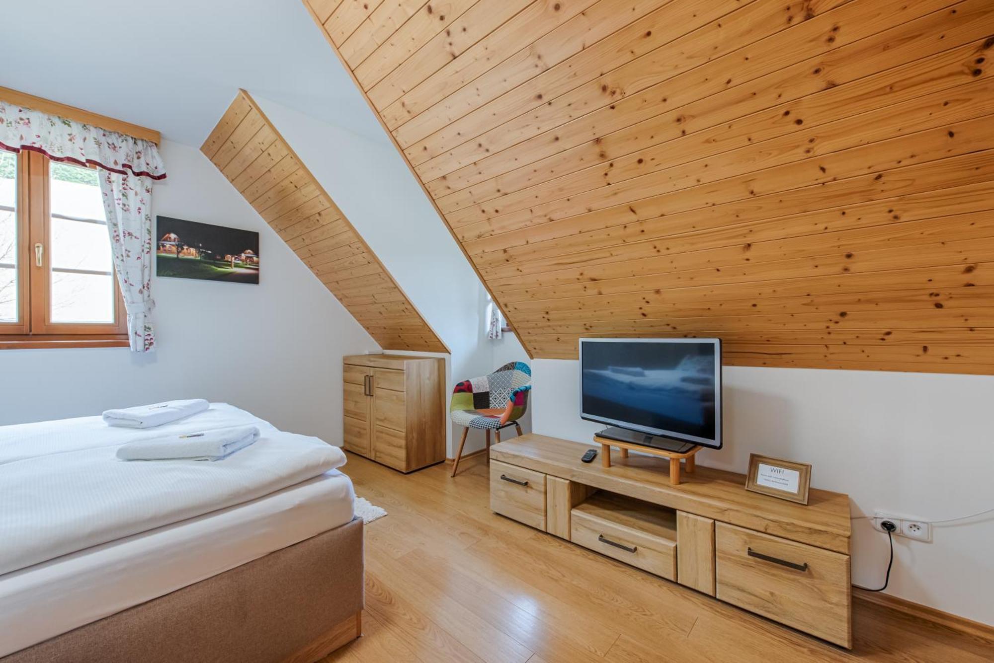 Valassky Dvur Velké Karlovice Exteriör bild