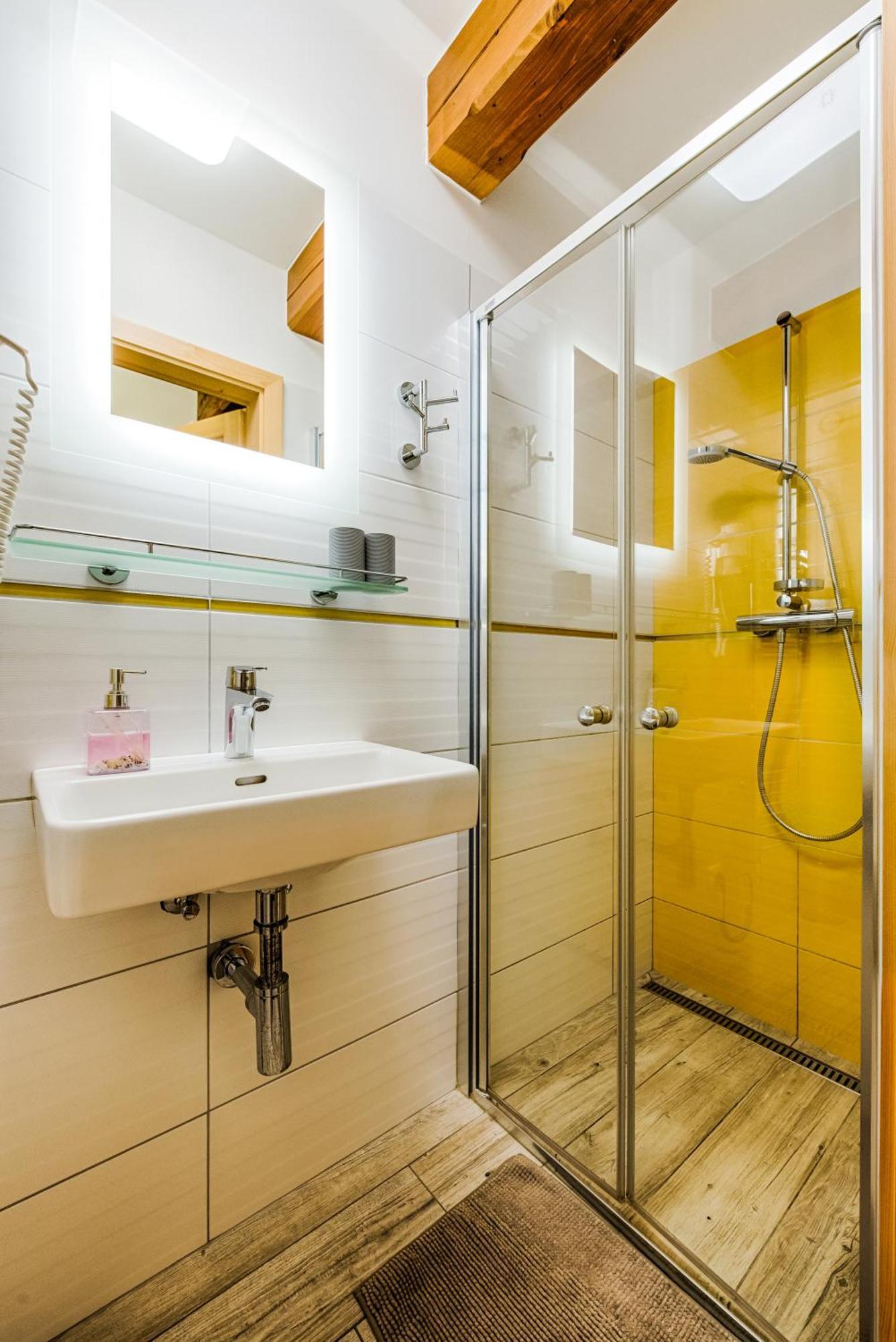 Valassky Dvur Velké Karlovice Exteriör bild
