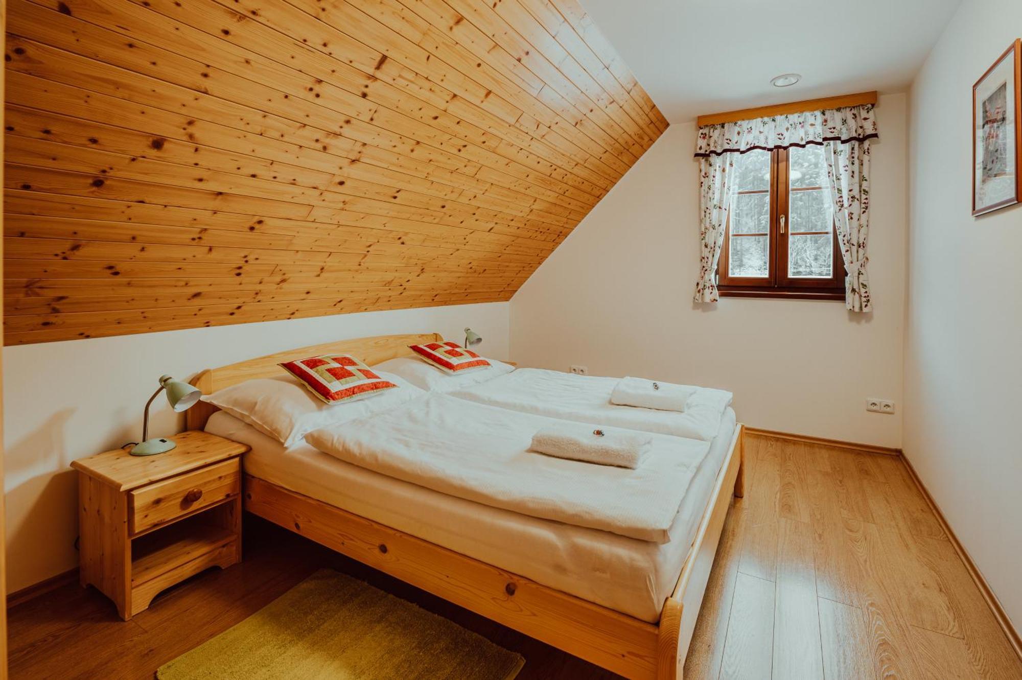 Valassky Dvur Velké Karlovice Exteriör bild
