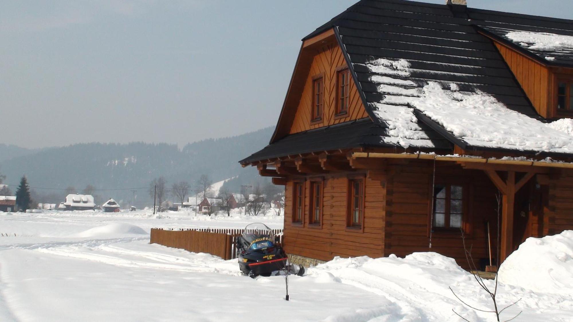 Valassky Dvur Velké Karlovice Exteriör bild