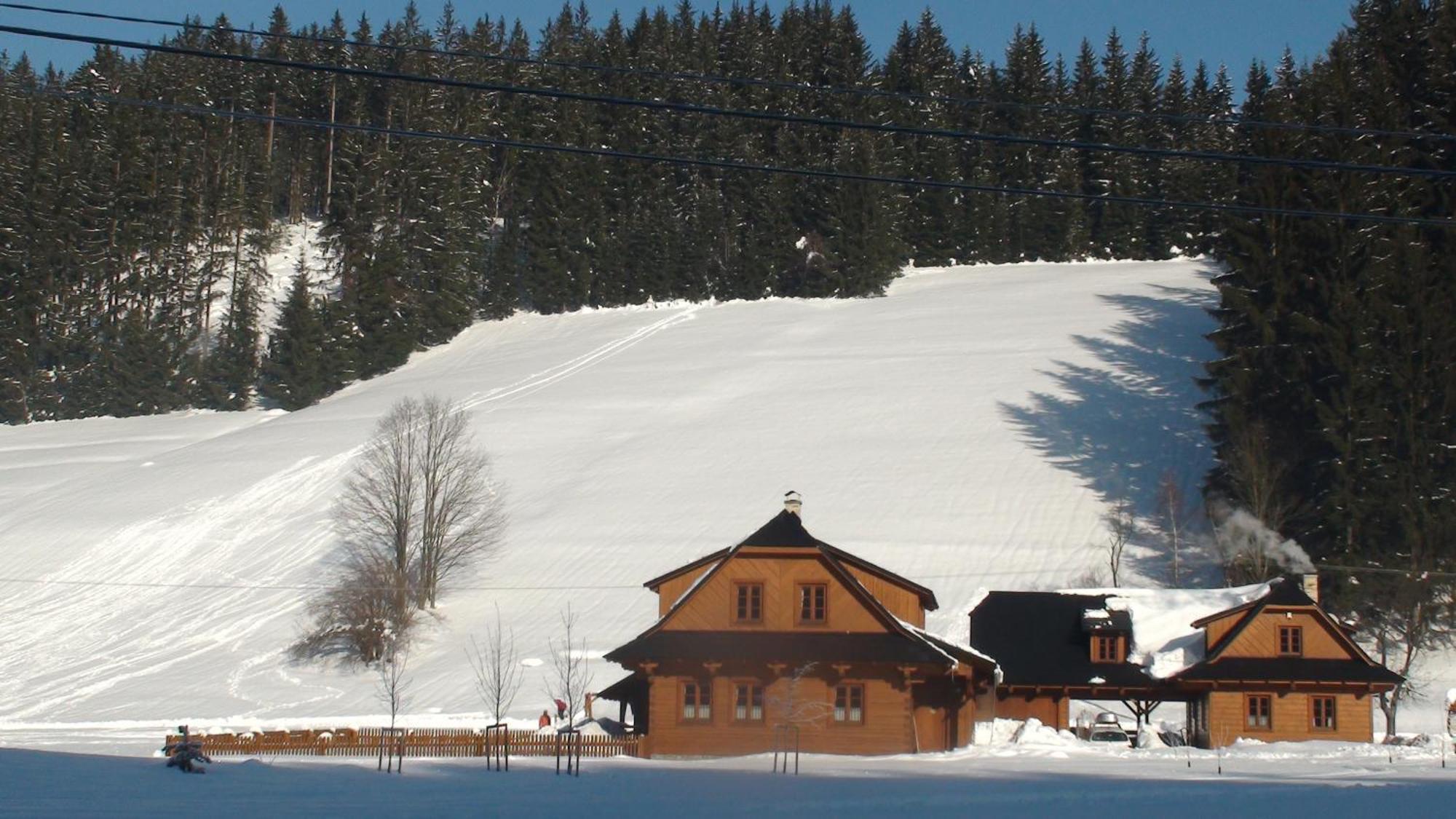 Valassky Dvur Velké Karlovice Exteriör bild